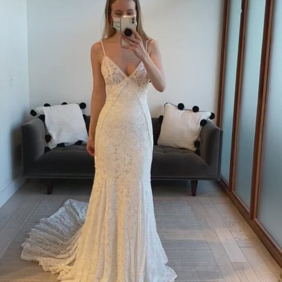 Rish Bridal - Lace Wedding Dress Gown. Ivory . Size 2 - Northern Star Collection - Picture 9 of 9